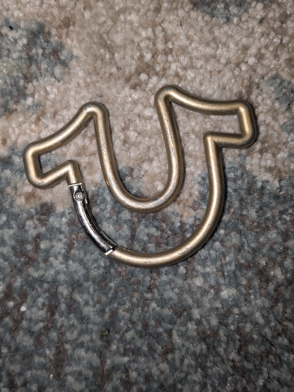 True Religion Metallic Horseshoe Keyring in Gold